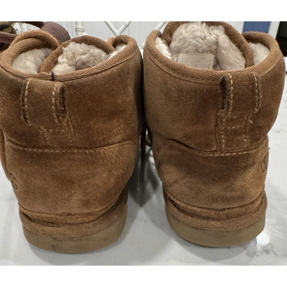 UGG Neumel Chukka Boot for Men Chestnut Size 6 Sherpa Lined Warm Comfy